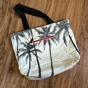 Aloha collection palm print tote bag
